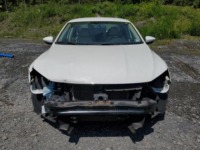 1VWAT7A37GC057489 - 2016 VOLKSWAGEN PASSAT S WHITE photo 5