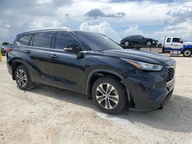 5TDGZRBH2LS520214 - 2020 TOYOTA HIGHLANDER XLE BLACK photo 4