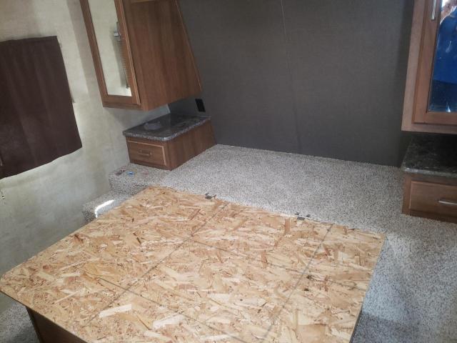 4YDT2872XE3103572 - 2014 KEYSTONE SPRINTER 双色 照片 5