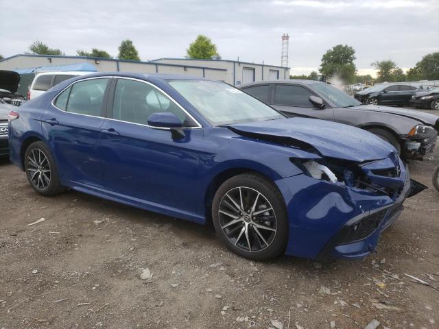 4T1S11AK5PU095858 - 2023 TOYOTA CAMRY SE NIGHT SHADE BLUE photo 4