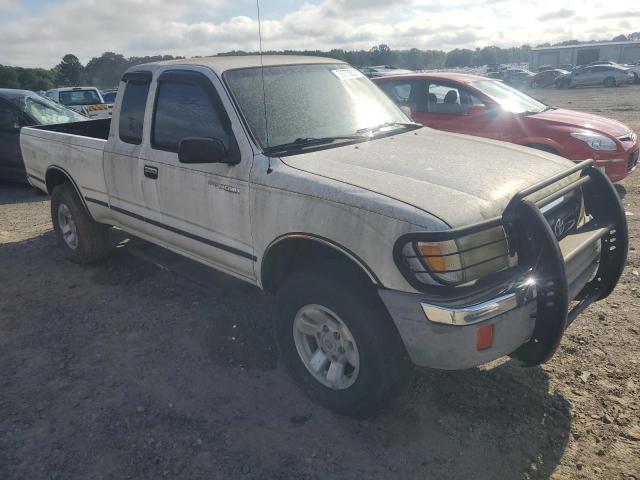 4TASM92N6XZ427047 - 1999 TOYOTA TACOMA XTRACAB PRERUNNER WHITE photo 4