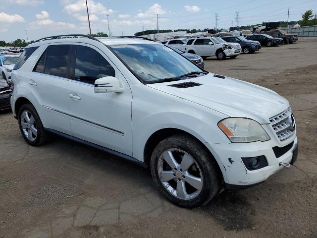 4JGBB8GB5BA684822 - 2011 MERCEDES-BENZ ML 350 4MATIC WHITE photo 4