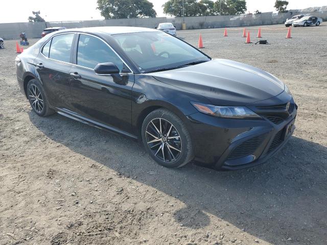 4T1G11AK2PU748202 - 2023 TOYOTA CAMRY SE NIGHT SHADE CHARCOAL photo 4