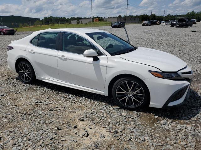 4T1T11AK6PU781847 - 2023 TOYOTA CAMRY SE NIGHT SHADE WHITE photo 4