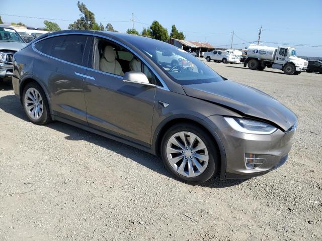 5YJXCDE20GF026004 - 2016 TESLA MODEL X BROWN photo 4