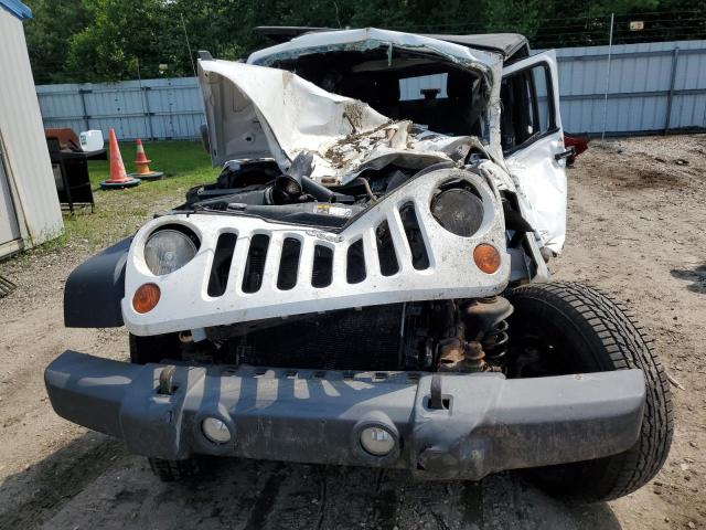 1C4AJWAG6CL212288 - 2012 JEEP WRANGLER SPORT WHITE photo 5