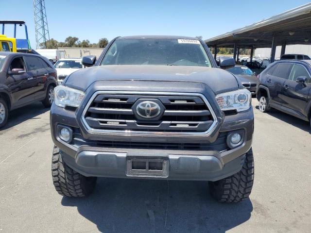 3TMBZ5DN1KM020386 - 2019 TOYOTA TACOMA DOUBLE CAB GRAY photo 5