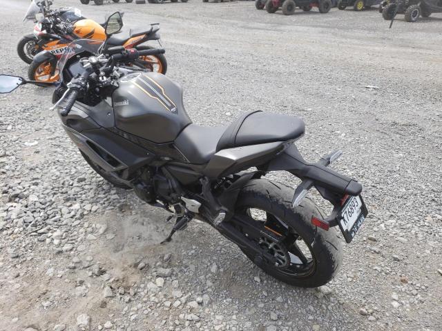 ML5EXER19PDA83907 - 2023 KAWASAKI EX650 R GRAY photo 3