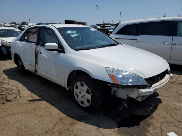 1HGCM56405A135958 - 2005 HONDA ACCORD LX WHITE photo 4