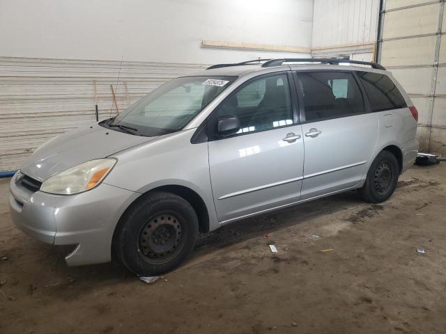 2005 TOYOTA SIENNA CE, null