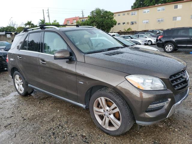4JGDA5HB1CA033567 - 2012 MERCEDES-BENZ ML 350 4MATIC BROWN photo 4