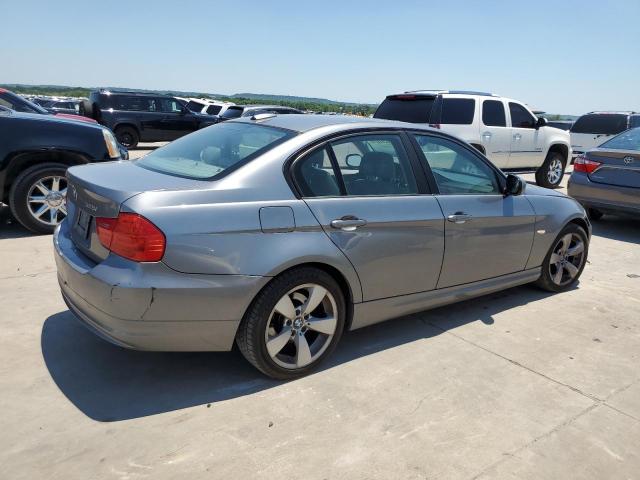 WBAPH7C53BE850716 - 2011 BMW 328 I GRAY photo 3