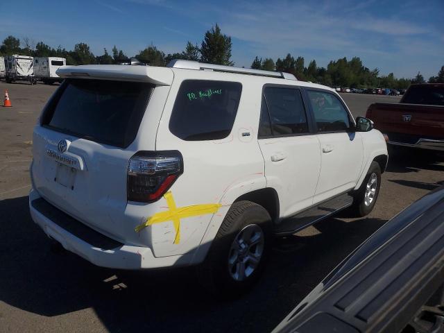 JTEBU5JR1J5575022 - 2018 TOYOTA 4RUNNER SR5/SR5 PREMIUM Белый фото 3