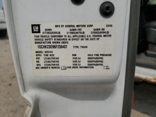 1GCHK23D96F230407 - 2006 CHEVROLET SILVERADO K2500 HEAVY DUTY WHITE photo 12