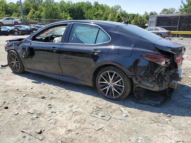 4T1G11AK7PU749989 - 2023 TOYOTA CAMRY SE NIGHT SHADE BLACK photo 2