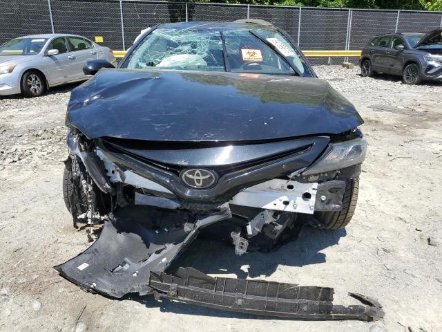 4T1G11AK7PU749989 - 2023 TOYOTA CAMRY SE NIGHT SHADE BLACK photo 5