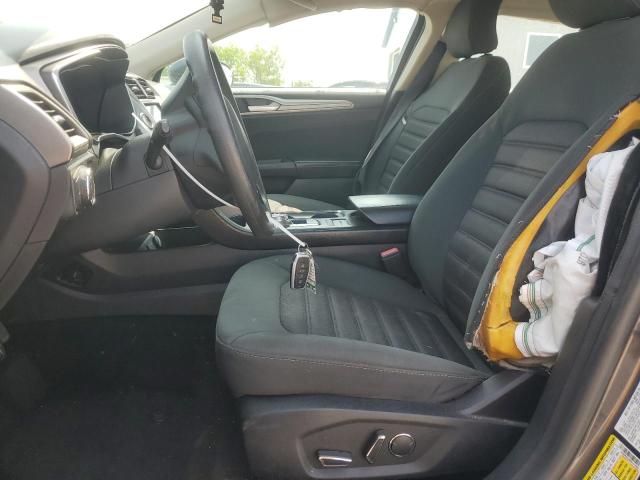 3FA6P0LU6KR151860 - 2019 FORD FUSION SE 灰色 照片 7