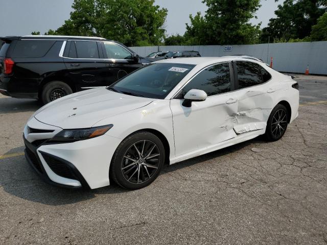 4T1G11AK3RU865144 - 2024 TOYOTA CAMRY SE NIGHT SHADE WHITE photo 1