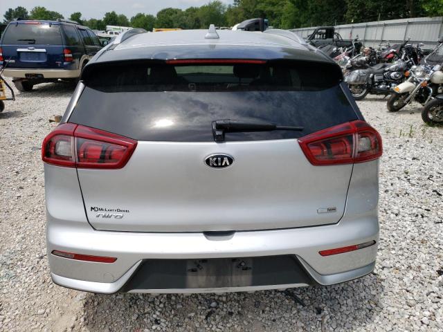 KNDCB3LC6K5243672 - 2019 KIA NIRO FE SILVER photo 6