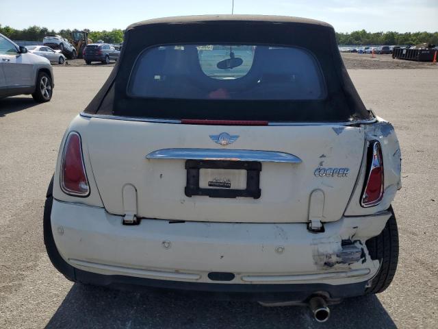 WMWRF33536TG15986 - 2006 MINI COOPER WHITE photo 6