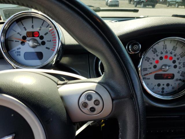 WMWRF33536TG15986 - 2006 MINI COOPER WHITE photo 9