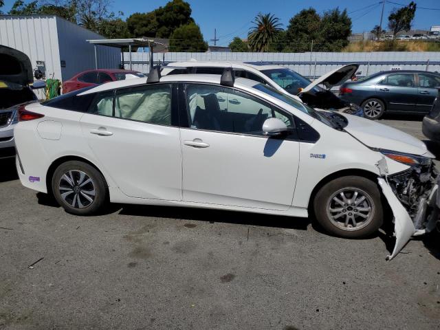 JTDKARFP7J3100028 - 2018 TOYOTA PRIUS PRIM 白色 照片 4