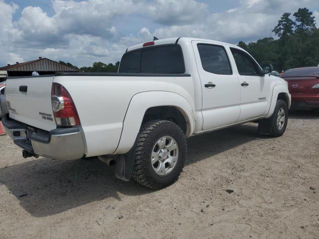 5TFJU4GN4FX088262 - 2015 TOYOTA TACOMA DOUBLE CAB PRERUNNER WHITE photo 3