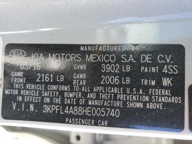 3KPFL4A88HE005740 - 2017 KIA FORTE EX WHITE photo 12