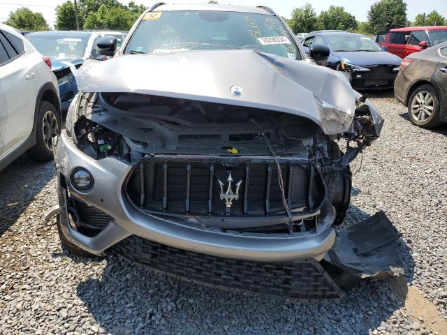 ZN661XUA7NX383113 - 2022 MASERATI LEVANTE BASE GRAY photo 5