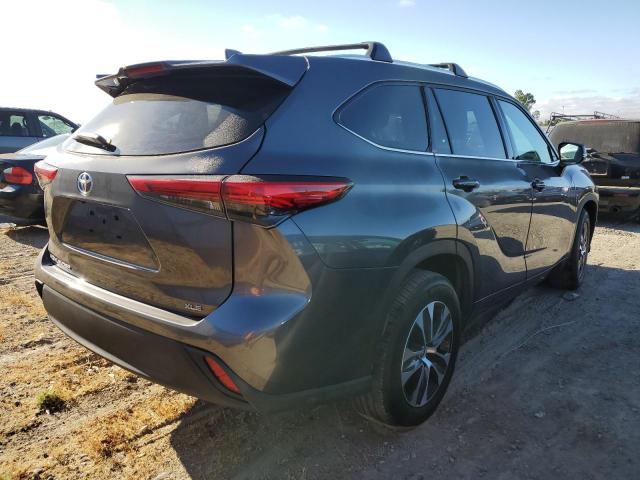5TDGZRAH8MS537831 - 2021 TOYOTA HIGHLANDER XLE 灰色 照片 3