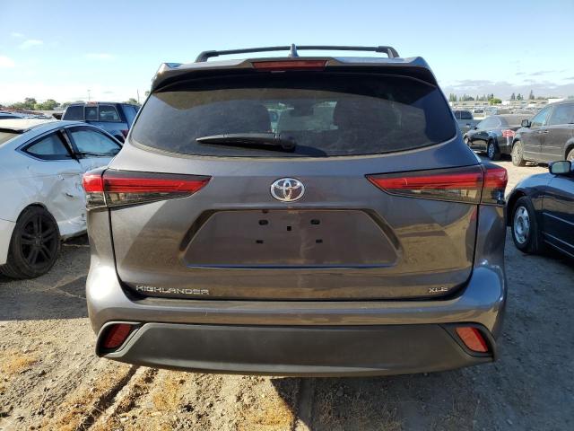 5TDGZRAH8MS537831 - 2021 TOYOTA HIGHLANDER XLE 灰色 照片 6