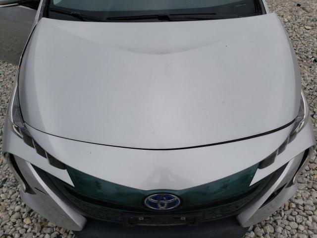 JTDKARFP3H3058399 - 2017 TOYOTA PRIUS PRIM 银色 照片 11
