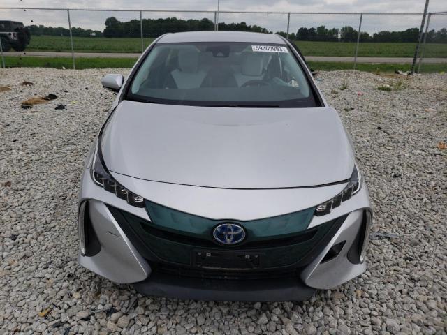 JTDKARFP3H3058399 - 2017 TOYOTA PRIUS PRIM 银色 照片 5