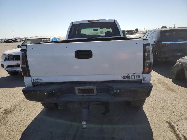 1GCHK33D57F168558 - 2007 CHEVROLET SILVERADO K3500 WHITE photo 6