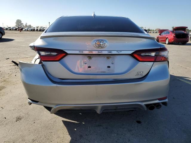 4T1T11BKXPU093235 - 2023 TOYOTA CAMRY SE NIGHT SHADE SILVER photo 6