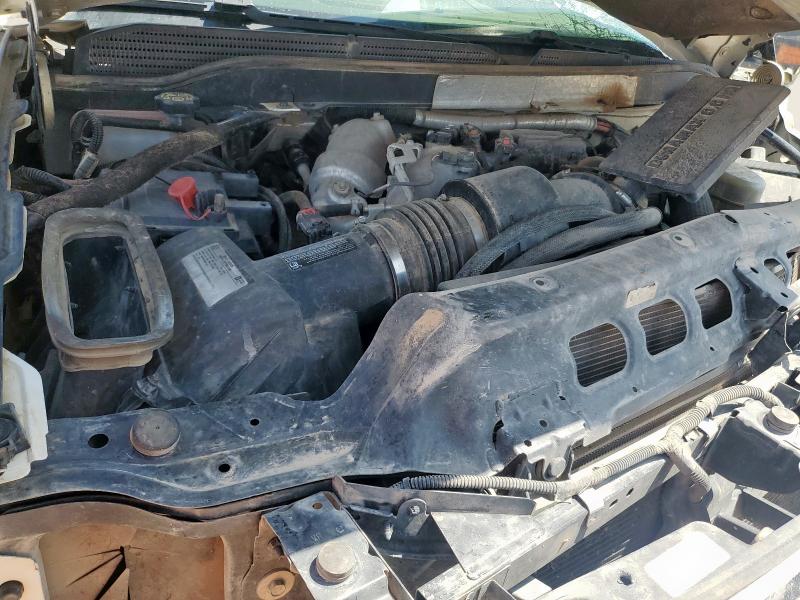 1GC4KYCY7HF162647 - 2017 CHEVROLET SILVERADO K3500 WHITE photo 12