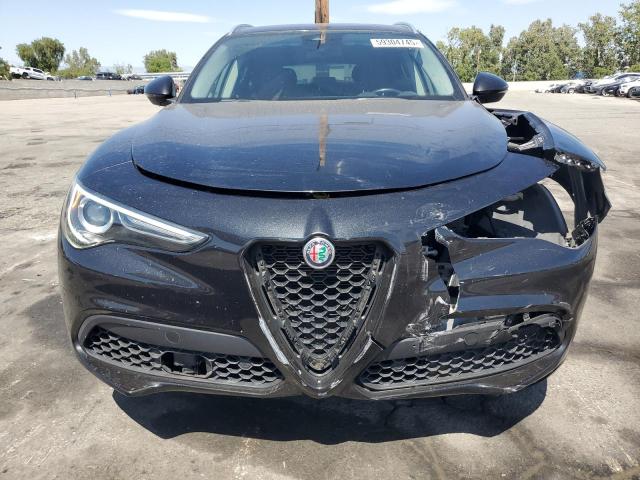 ZASPAJAN5M7D03534 - 2021 ALFA ROMEO STELVIO SPORT Schwarz Foto 5