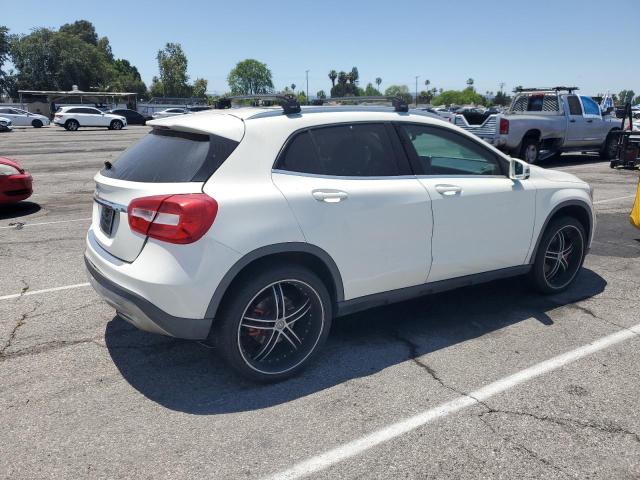 WDCTG4EB4HJ349284 - 2017 MERCEDES-BENZ GLA 250 Beyaz fotoğraf 3
