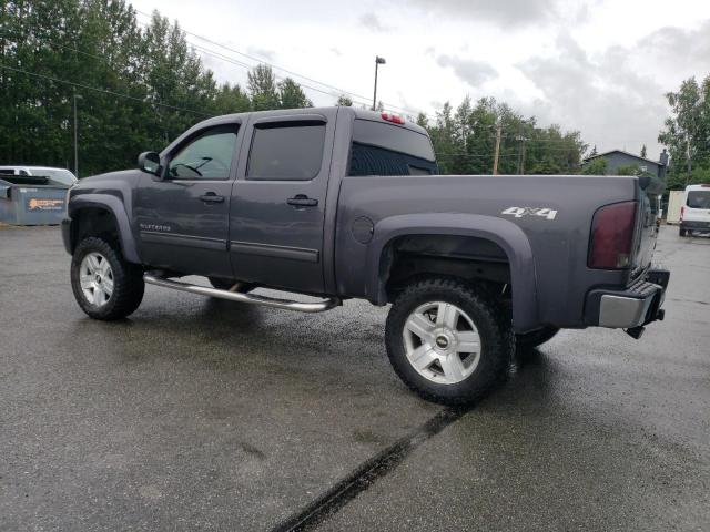 3GCPKREA5BG303742 - 2011 CHEVROLET SILVERADO K1500 LS GRAY photo 2