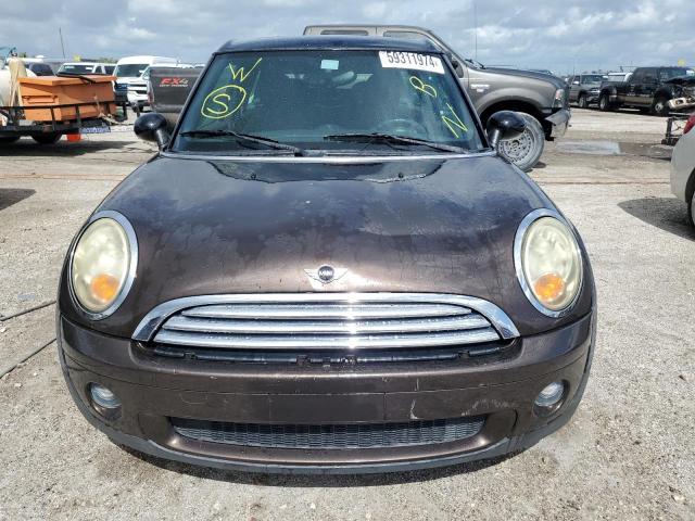 WMWML33598TN66621 - 2008 MINI COOPER CLUBMAN BROWN photo 5