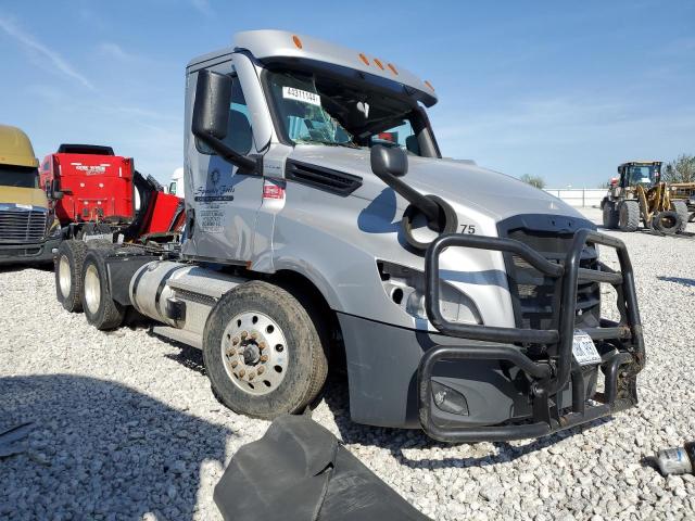 2022 FREIGHTLINER CASCADIA 1, null