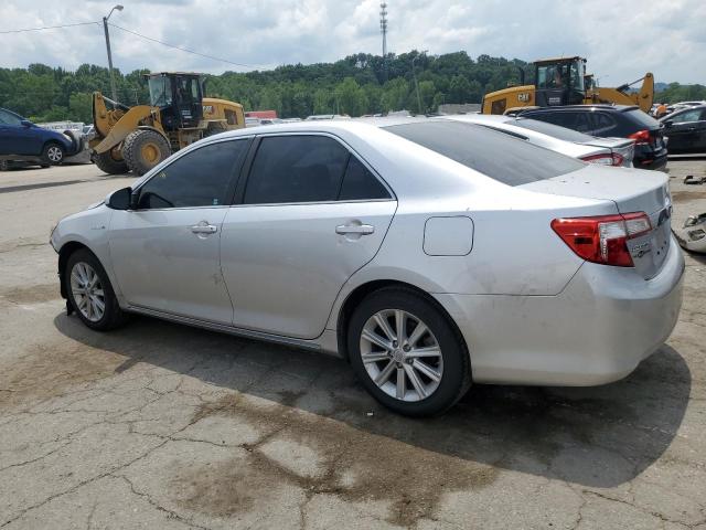 4T1BD1FK9EU098923 - 2014 TOYOTA CAMRY HYBRID SILVER photo 2