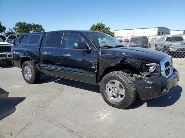 1D7HW58NX5S127337 - 2005 DODGE DAKOTA QUAD LARAMIE BLACK photo 4