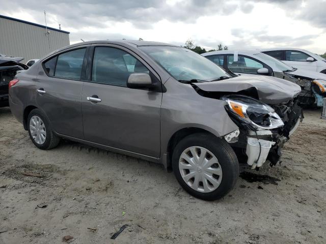 3N1CN7AP0EL829411 - 2014 NISSAN VERSA S BROWN photo 4