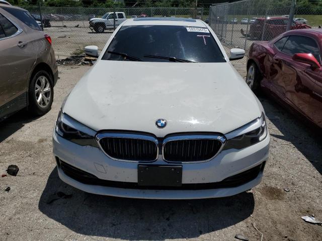 WBAJB1C5XJB084360 - 2018 BMW 530XE WHITE photo 5