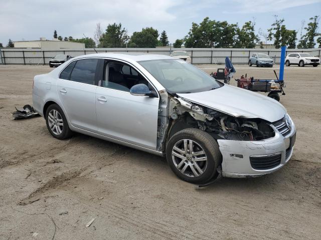 3VWEG71K57M073248 - 2007 VOLKSWAGEN JETTA WOLFSBURG 银色 照片 4
