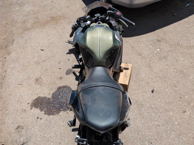 ML5EXER13RDAD2742 - 2024 KAWASAKI EX650 R GREEN photo 6