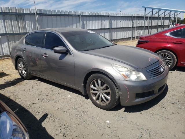 JNKCV61E69M012430 - 2009 INFINITI G37 BASE GRAY photo 4