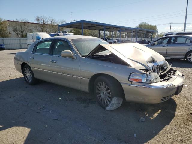 1LNHM81W74Y601997 - 2004 LINCOLN TOWN CAR EXECUTIVE Մոխրագույն լուսանկար 4