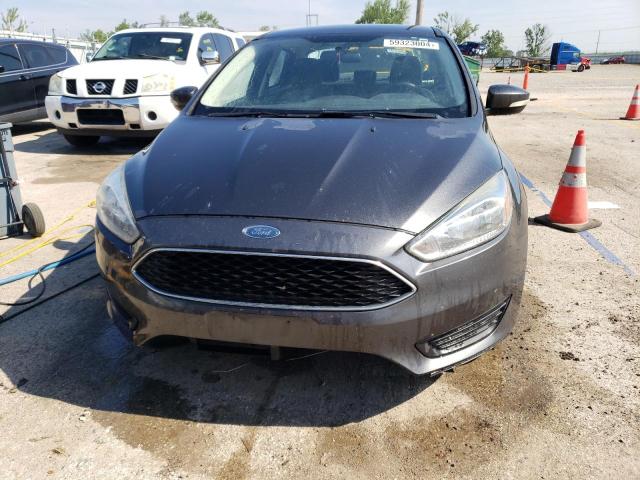 1FADP3F27GL358265 - 2016 FORD FOCUS SE GRAY photo 5